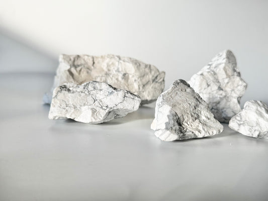 Howlite, Raw Display Piece