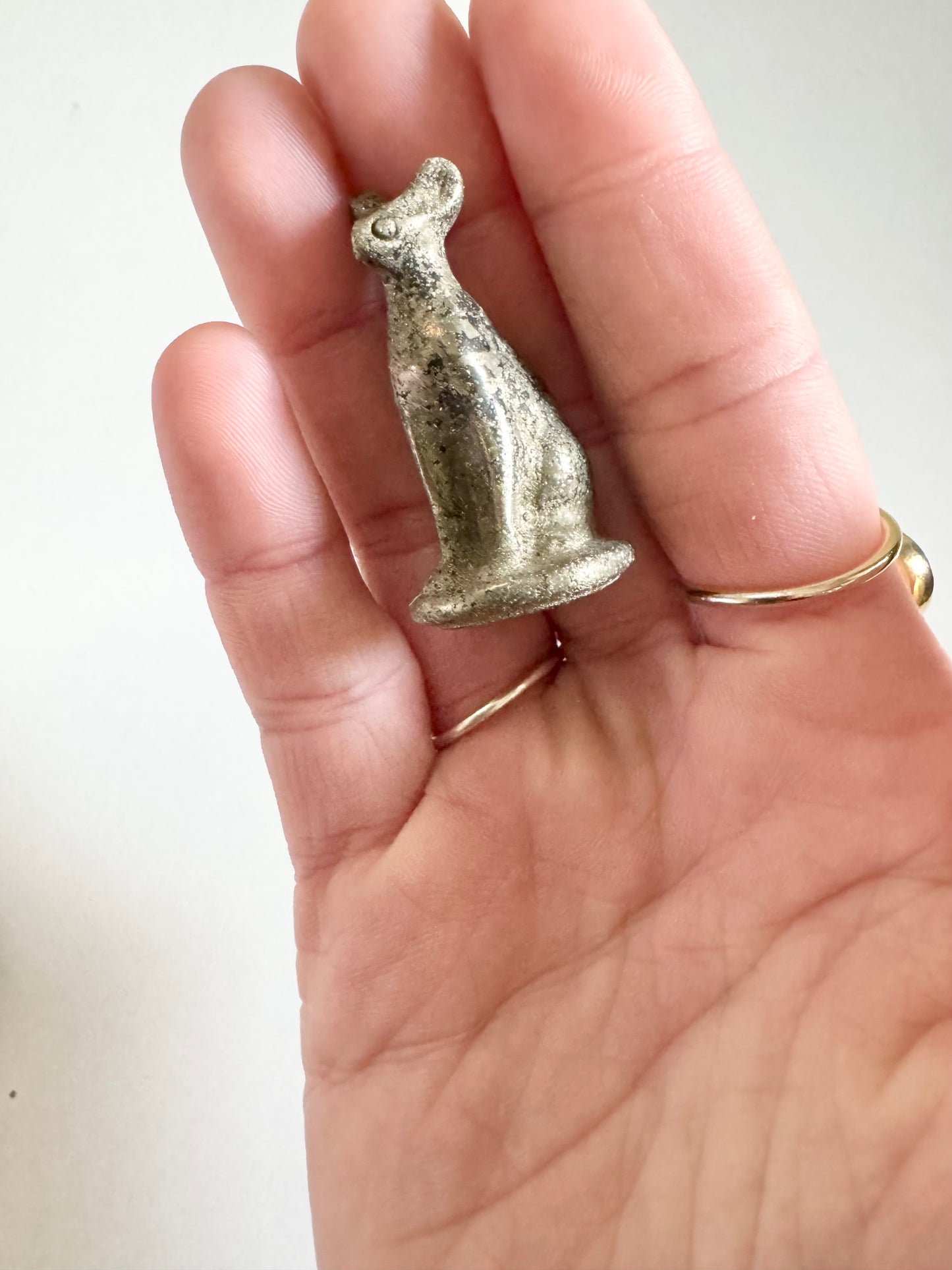 sphinx mini carving