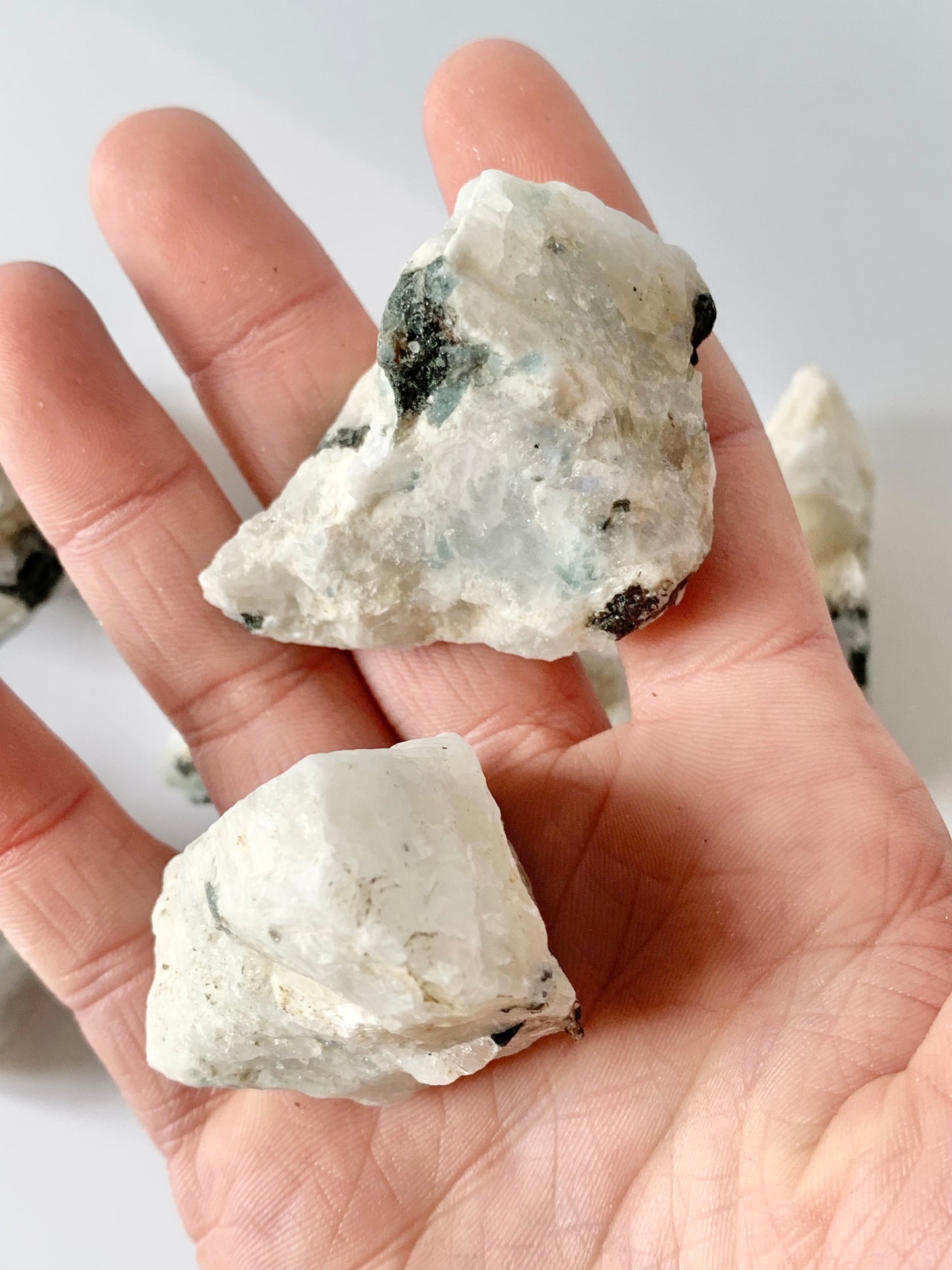 Rainbow Moonstone, Raw