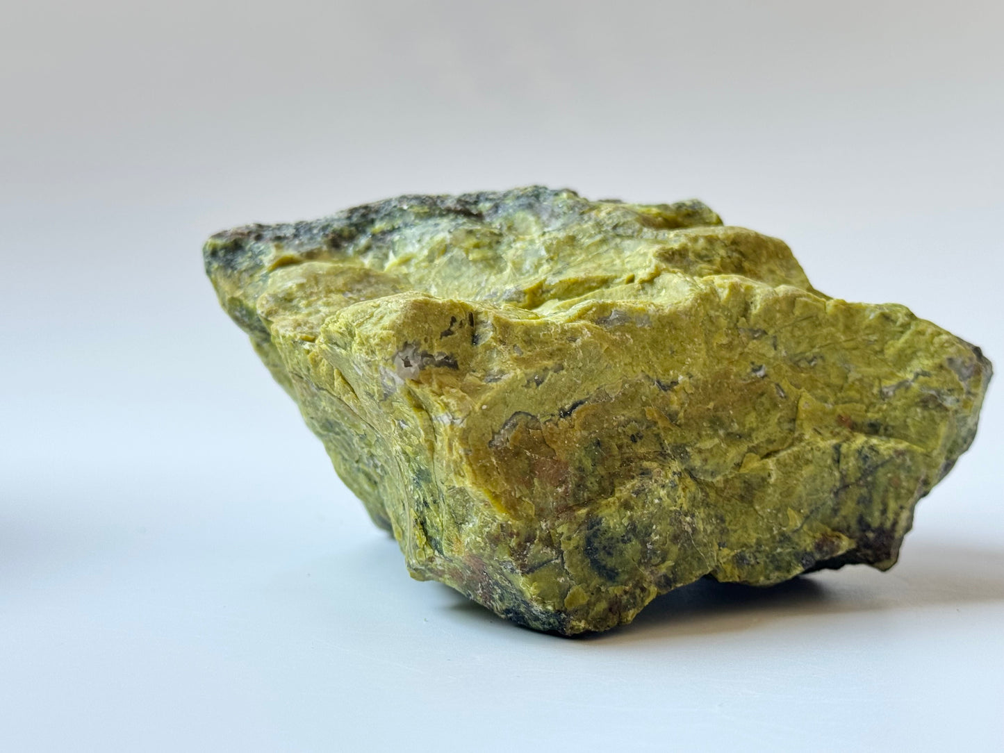 Green Opal, Raw