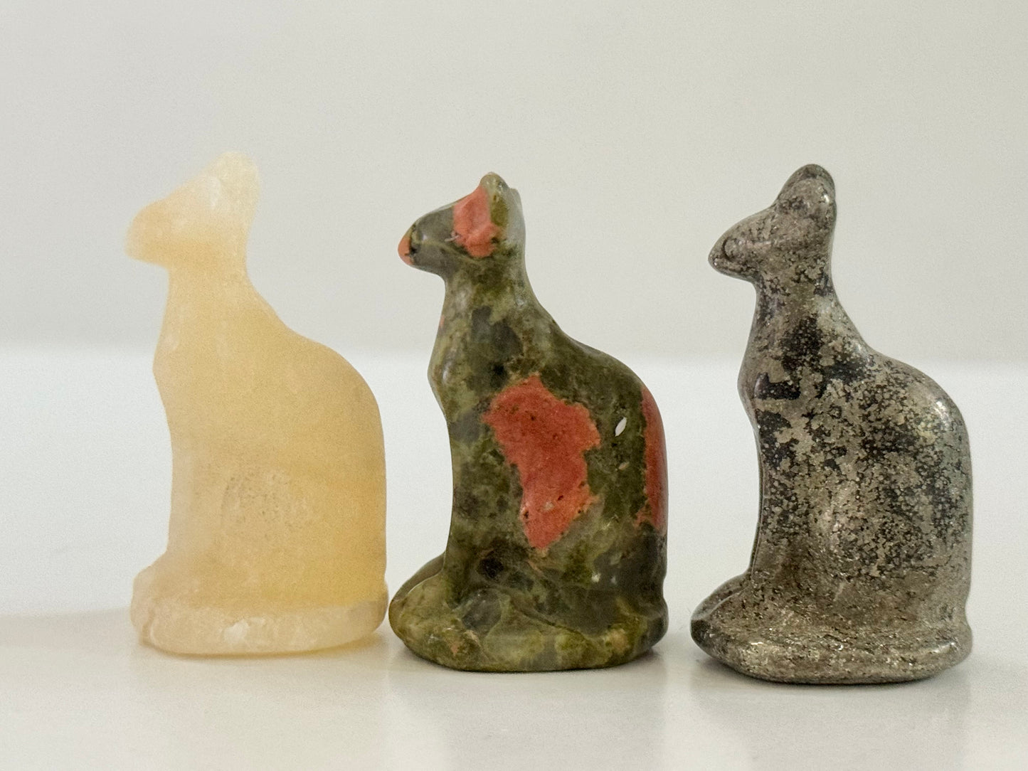 sphinx mini carving