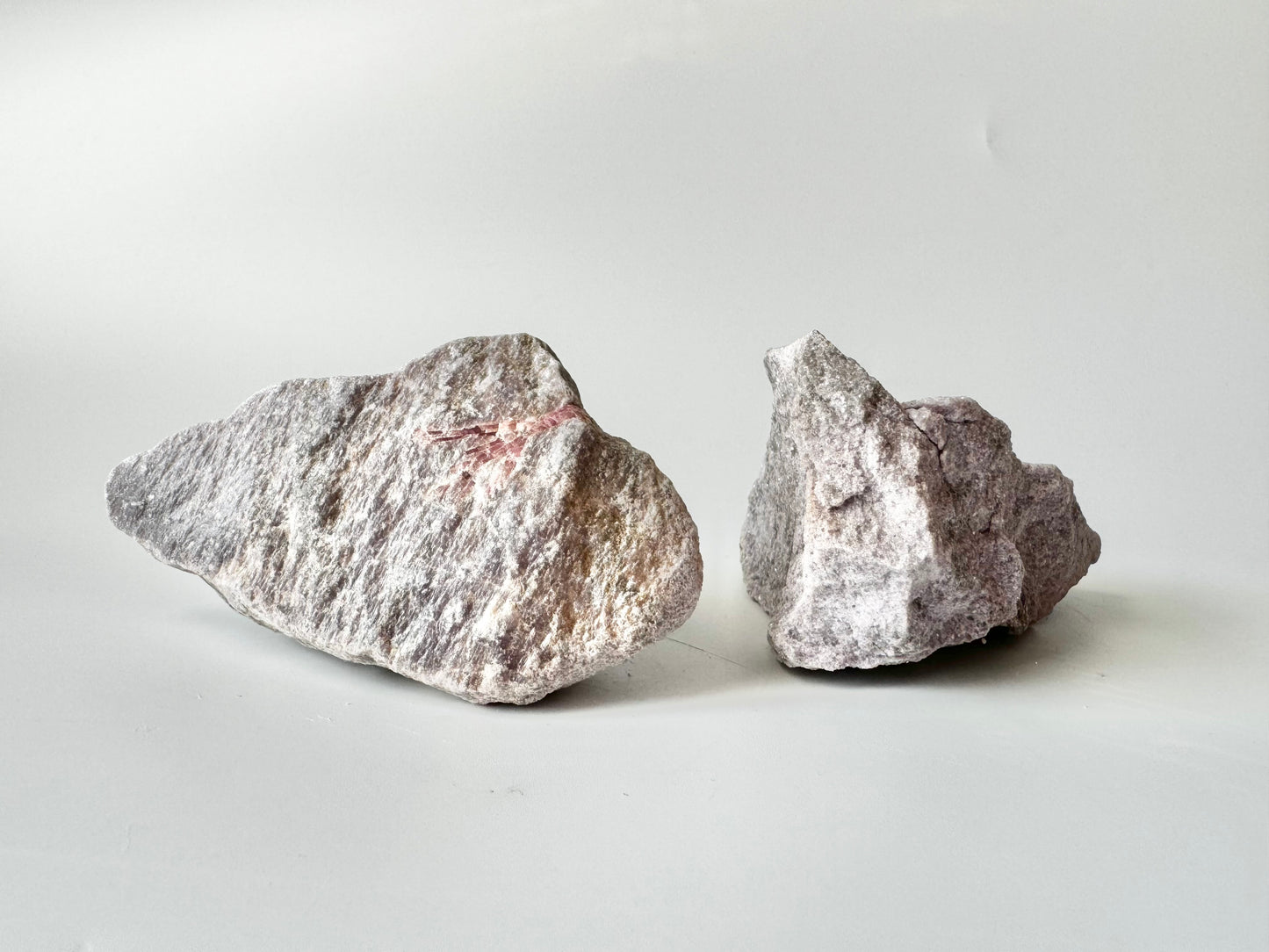 Unicorn Stone, Raw
