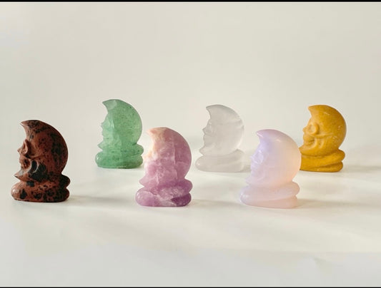 Mini Moonface Stand-up Carving