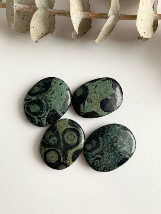 Carry stones, various types, Worry Stone