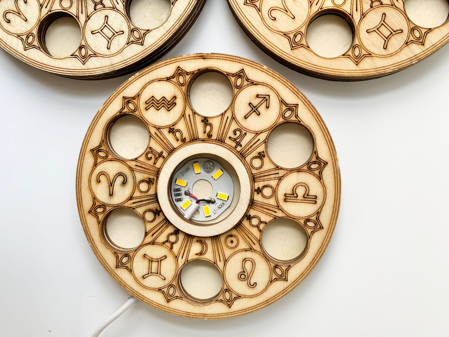Zodiac Symbol Circle Light Base