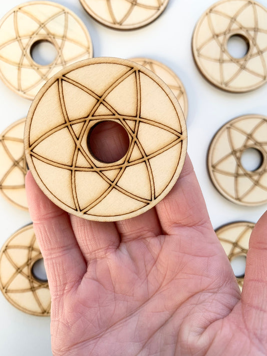 Wooden mini sphere holder, star design