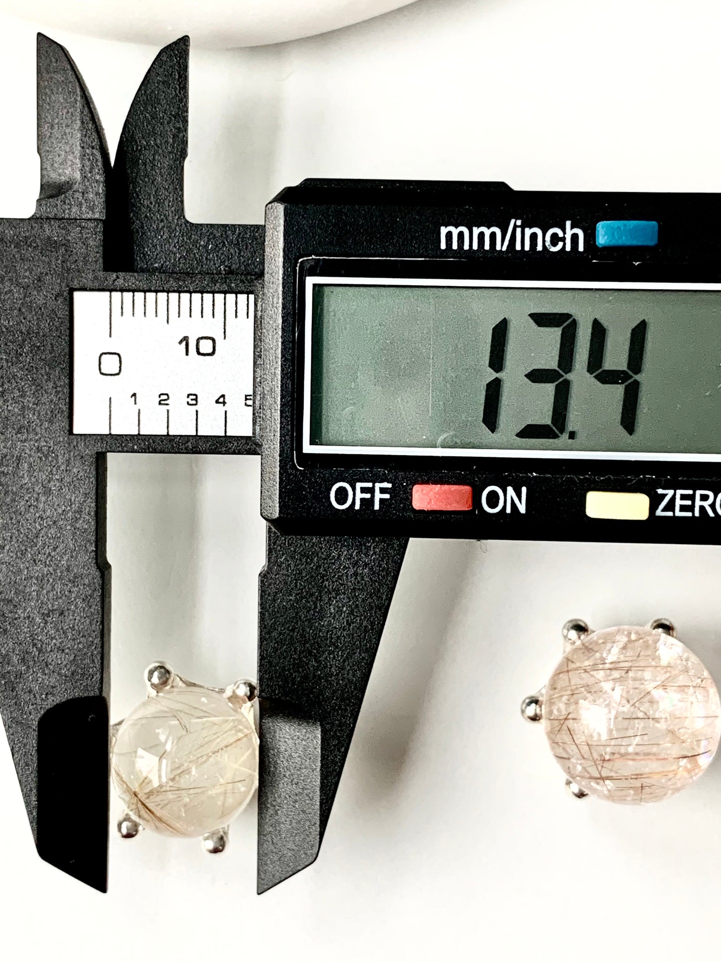 Golden rutile Mini Sphere