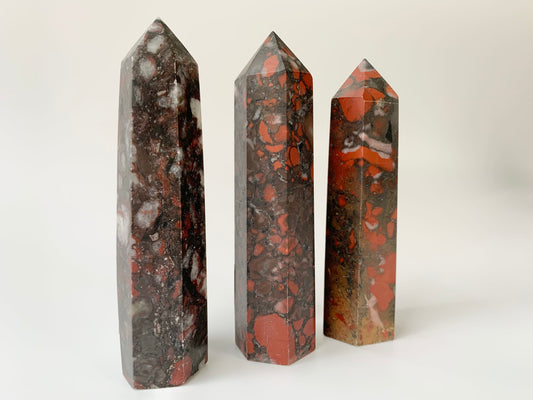 Red Point Jasper Tower, 2.6-2.7 oz