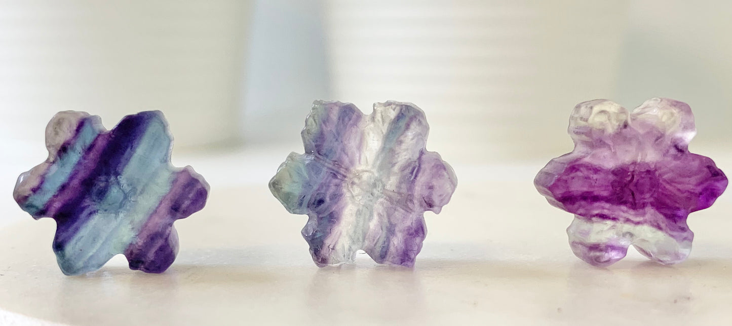 Fluorite ultra mini snowflake carving