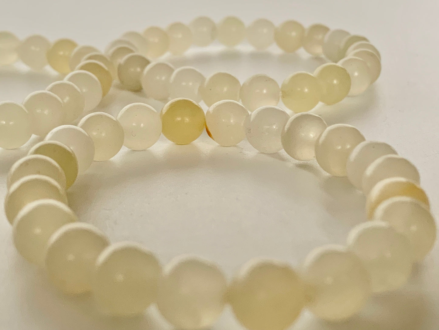 Light Yellow Round Bead Bracelet, 8mm