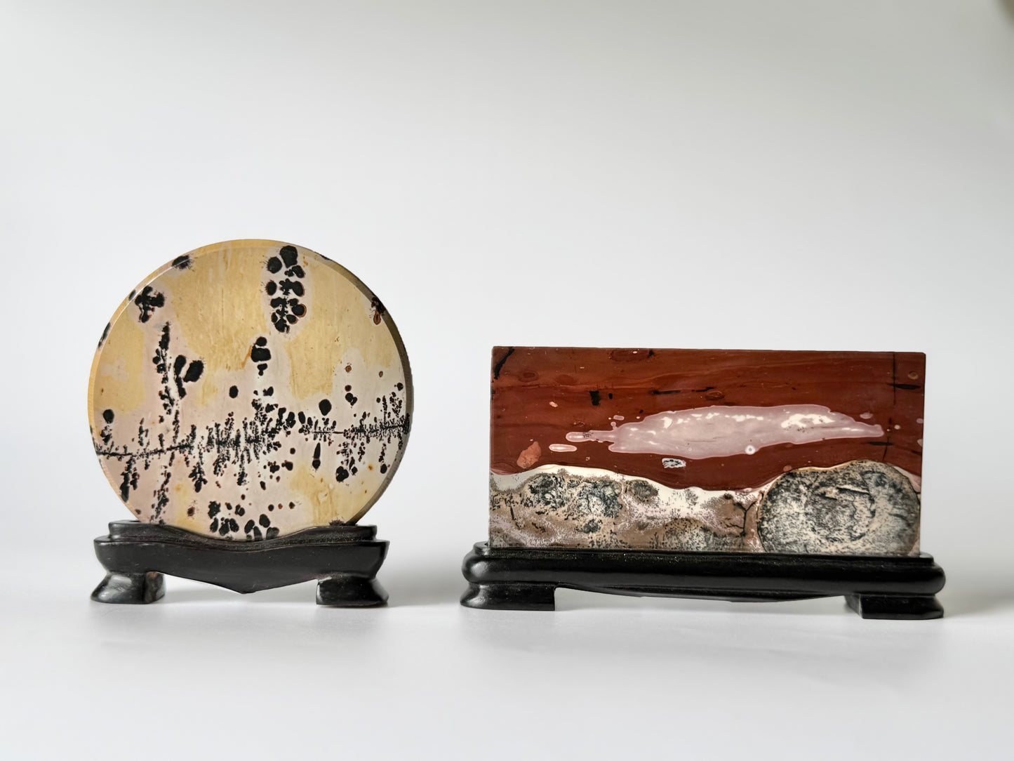 Picture Jasper Slab on Wooden Stand