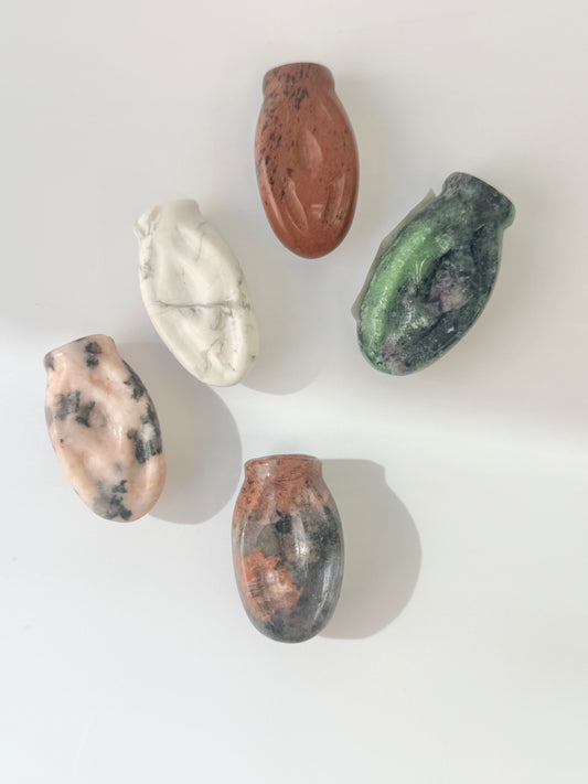 Yoni Carving – Female Body & Vulva Stone Figurine