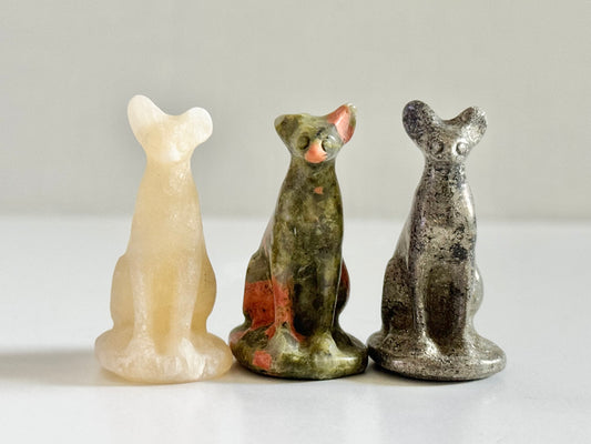 sphinx mini carving