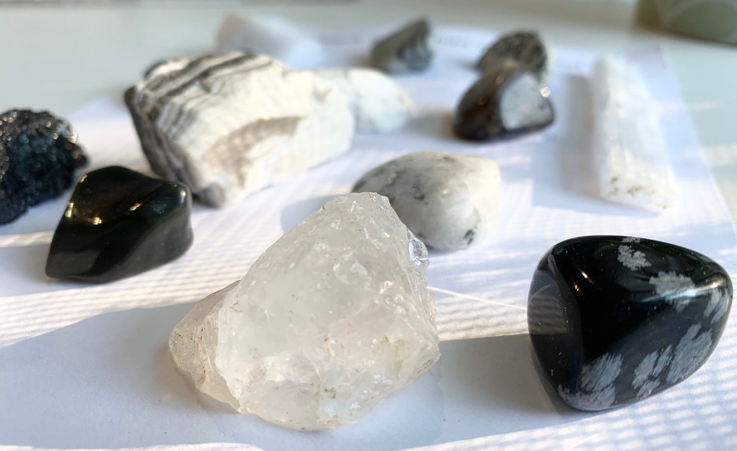 Black and White Crystal Set (14 pieces)