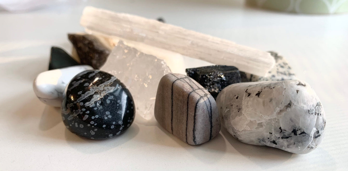 Black and White Crystal Set (14 pieces)