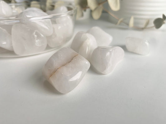 Polished white quartz, snow quartz, milky quartz