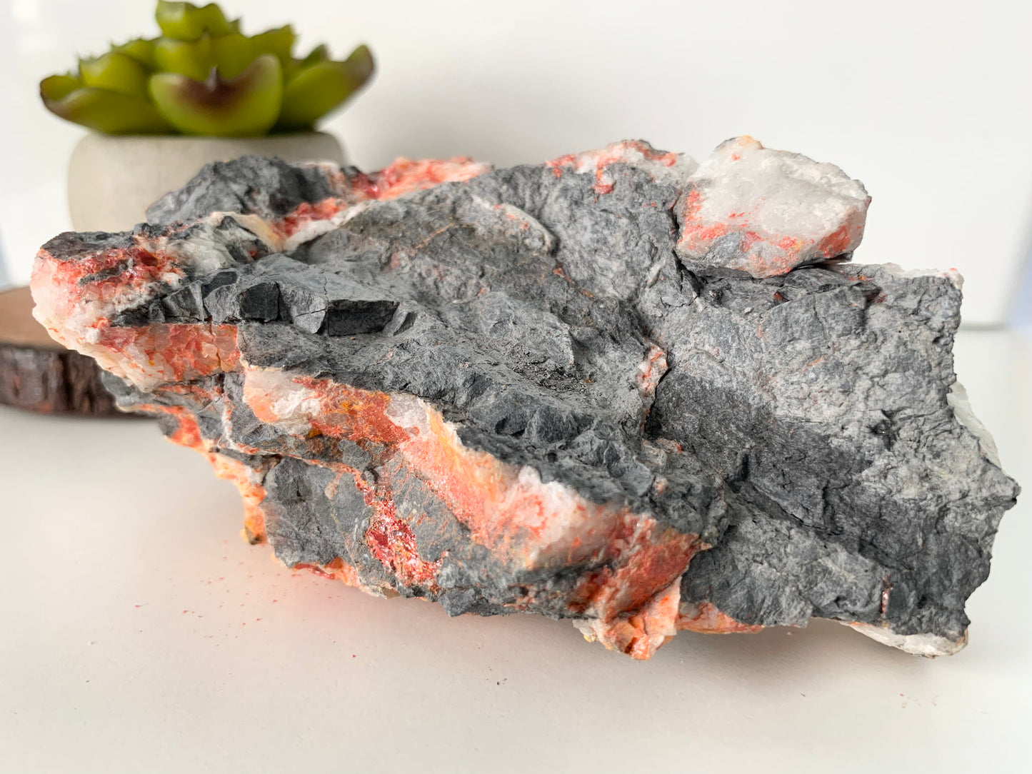 Realgar Speciman, Large