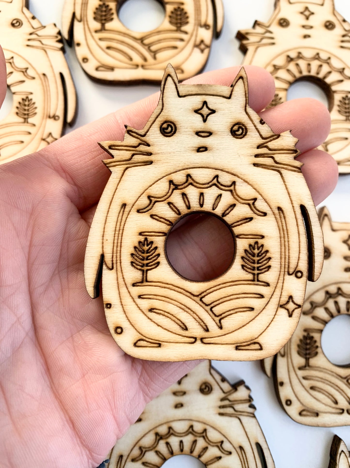 Cat Body, Anime character Wooden Sphere Holder