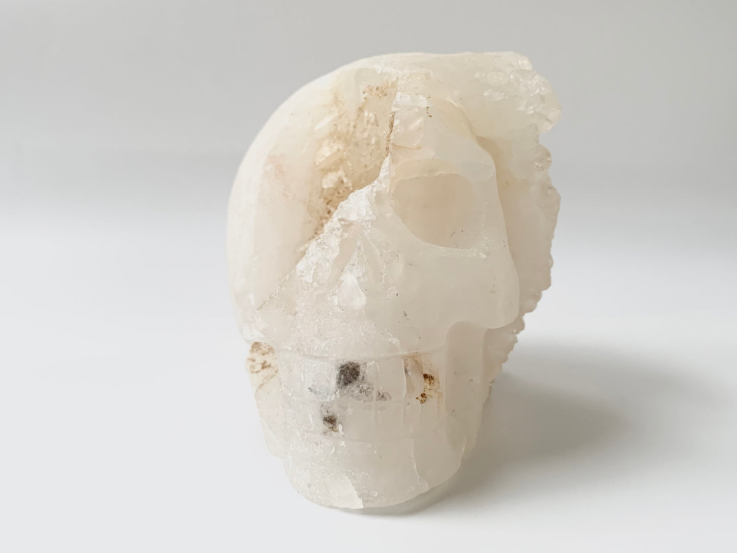 Quartz side Cluster Skull, front side druzy